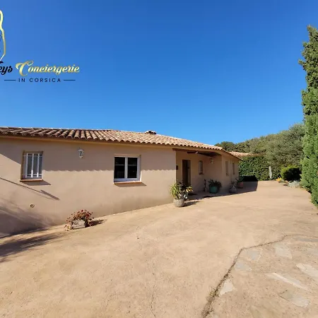 125m2 6/8 Pers Trinite De Vecchio Piscine * Porto-Vecchio (Corsica)