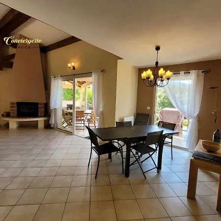 125m2 6/8 Pers Trinite De Vecchio Piscine